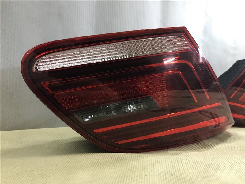 Стоп / Фонарь LED внутренний 3C8945307R Volkswagen CC
