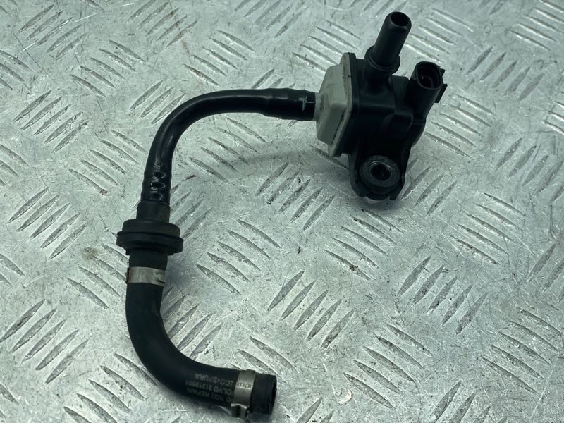 Клапан вентиляції паливного бака 31321694 Volvo XC60 Volvo S60, Volvo S60 Cross Country, Volvo S90, Volvo V60, Volvo V60 Cross Country, Volvo V90, Volvo V90 Cross Country, Volvo XC60, Volvo XC70, Volvo XC90