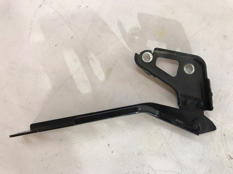 Петля капота 4L0823301 Audi Q7