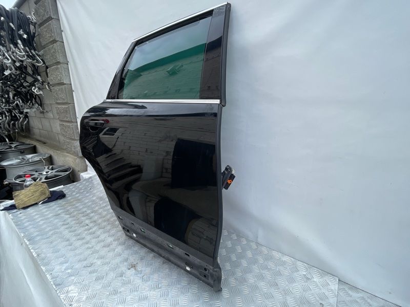 Двері 7P0833056A Volkswagen Touareg