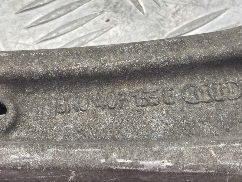 Рычаг передней подвески несущий нижний левый 8K0407155C Audi A4 Allroad Audi A4, Audi A4 Allroad, Audi A5, Audi A6, Audi A7, Audi Q5, Audi RS5, Audi RS7, Audi S4, Audi S5
