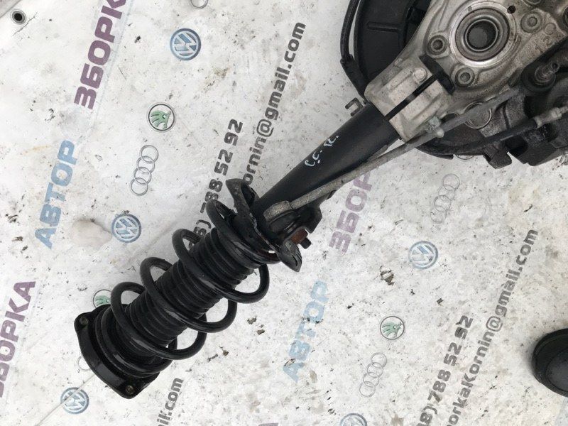 Стойка амортизатора в сборе с пружиной 3C0413031AH Volkswagen CC