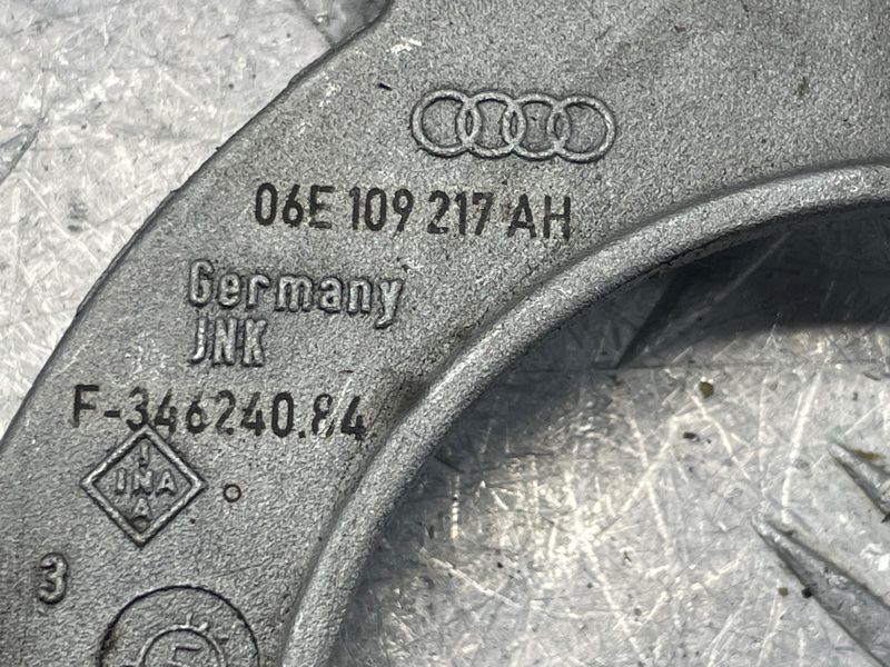 Натяжитель 06E109217AH Audi Q7