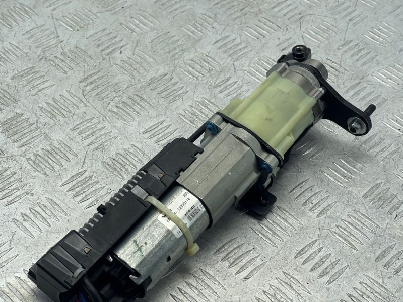 Привідний блок кришки багажника 8R0827851 Audi Q5