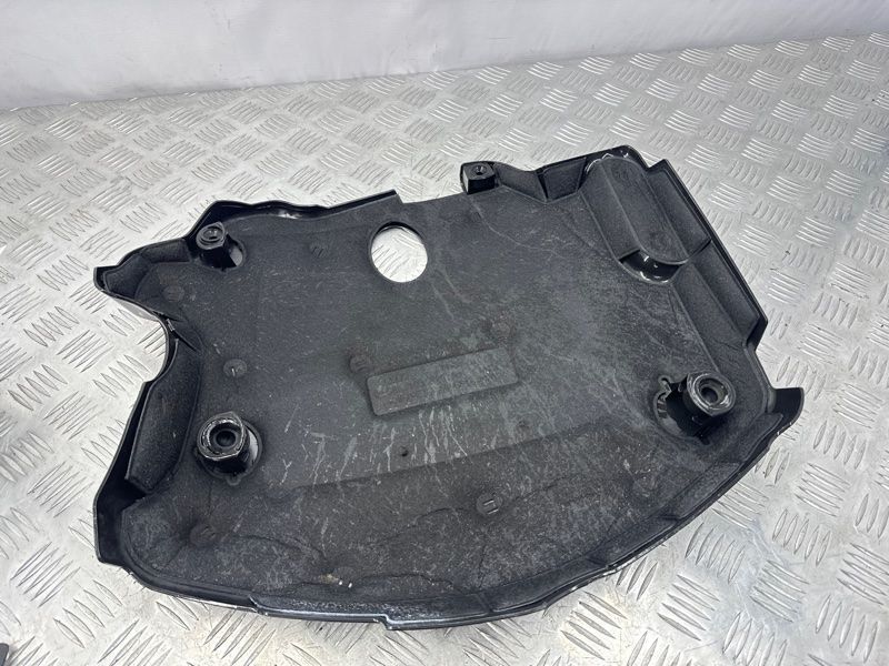 Накладка двигателя 06E103925AB Audi Q7