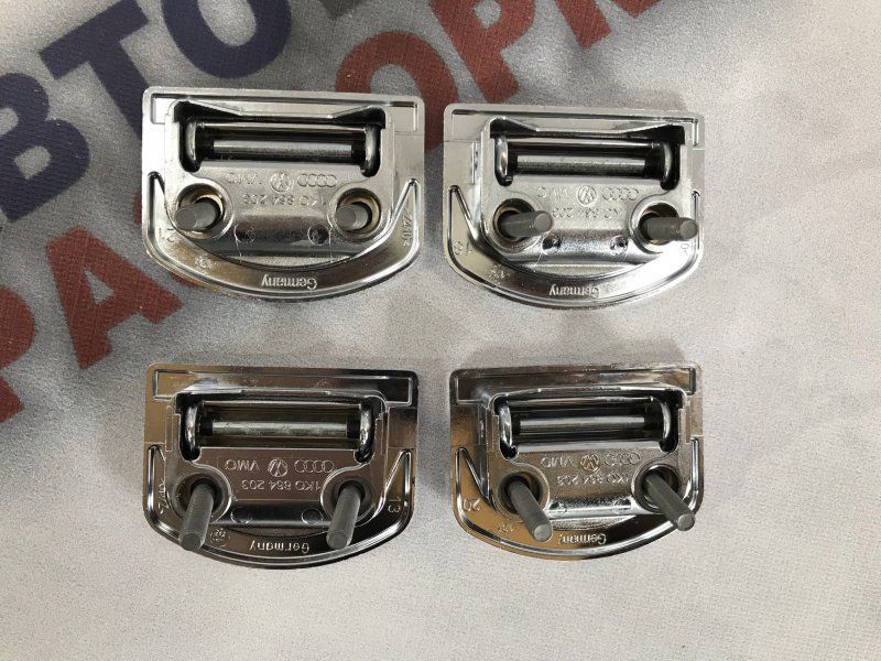 Держатель сетки багажника 1K0864203 Audi A7