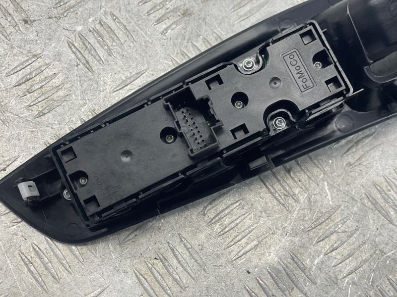Блок кнопок стеклоподъемников двери GT4Z14529BB Ford Edge