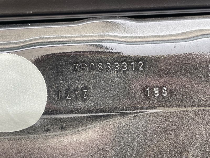 Двері 7P0833056A Volkswagen Touareg