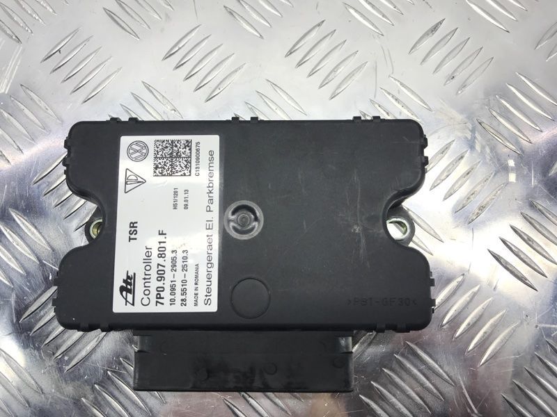 Блок керування стоянковим гальмом 7P0907801F Volkswagen Touareg