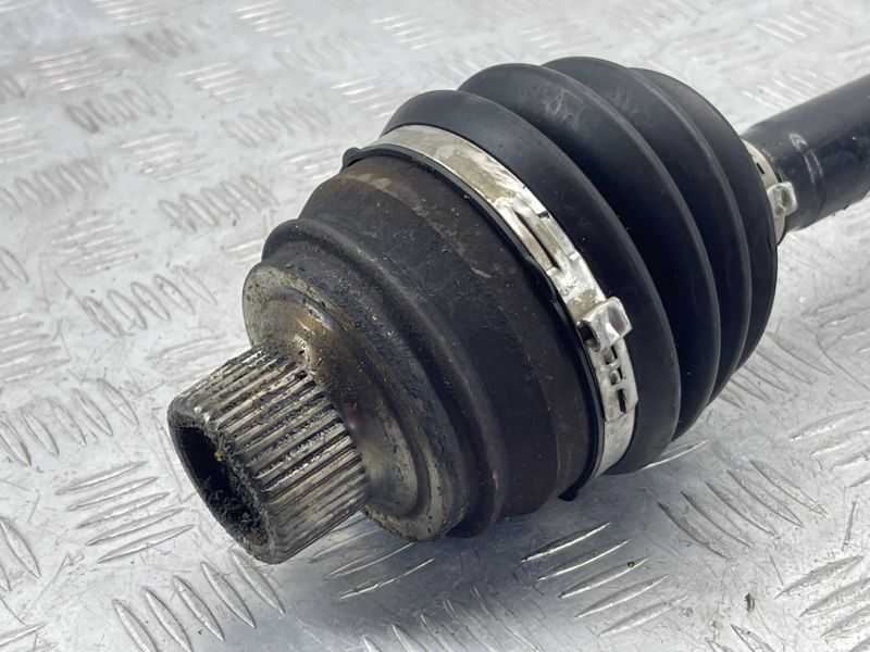 Піввісь 4H0407271H Audi A6