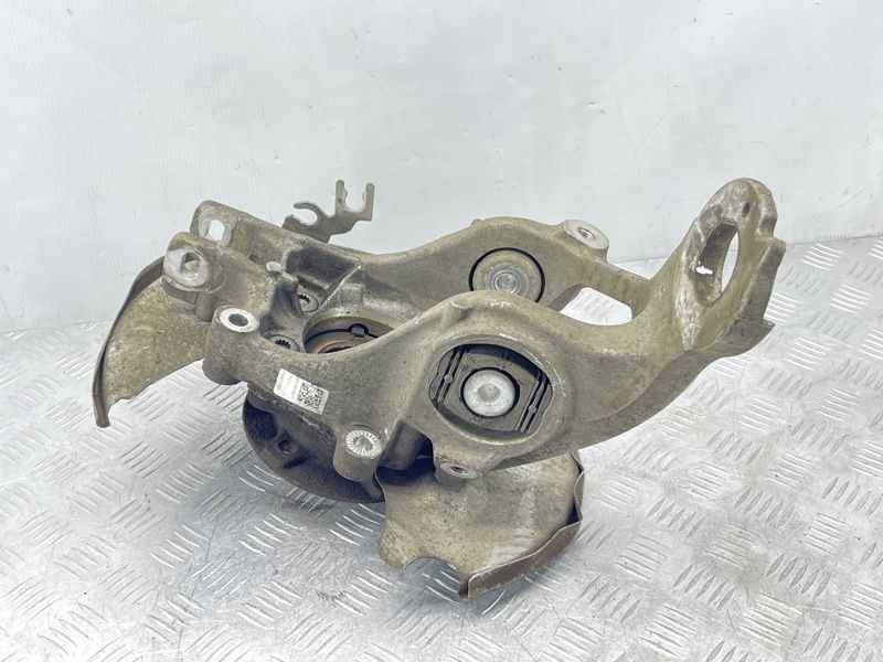 Поворотний кулак / цапфа 8R0505432F Audi A7