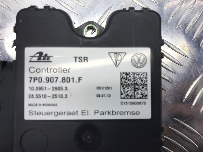 Блок керування стоянковим гальмом 7P0907801F Volkswagen Touareg