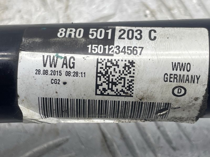 Піввісь 8R051203C Audi A6