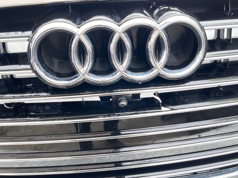 Бампер Audi A6