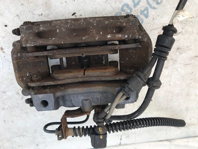 Супорт гальмівний 7P0615424 Volkswagen Touareg