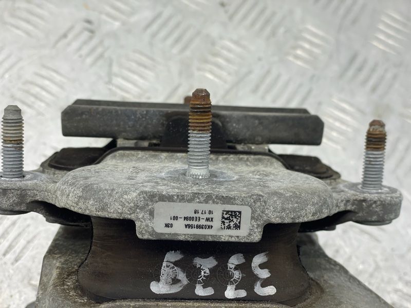 Опора коробки передач 4K0399156A Audi A6