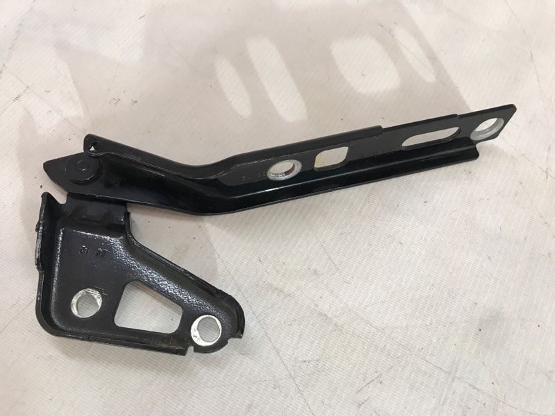 Петля капота 4L0823301 Audi Q7