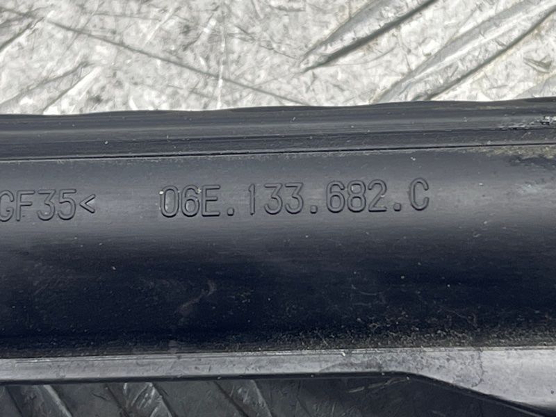 Топливная рампа правая 06E133682C Audi A7 Audi A6, Audi A7, Audi Q7