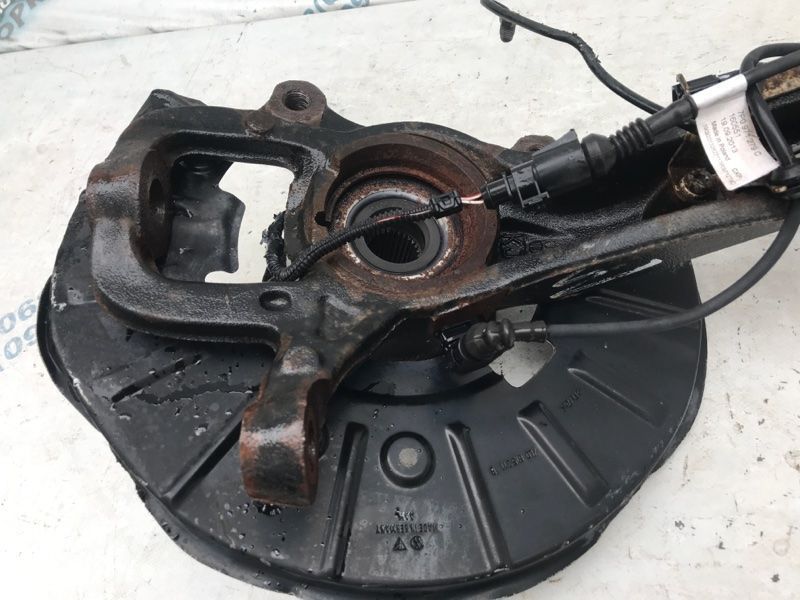 Поворотный кулак / Цапфа 7P6407246A Volkswagen Touareg