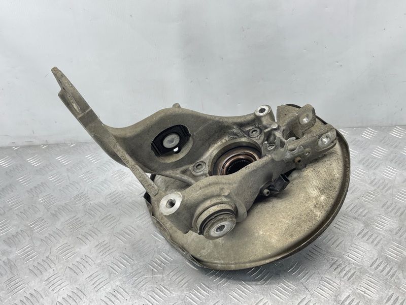 Поворотний кулак / цапфа 8R0505432F Audi A7