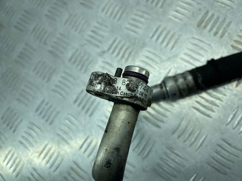 Шланг кондиціонера 7L8820744G Audi Q7