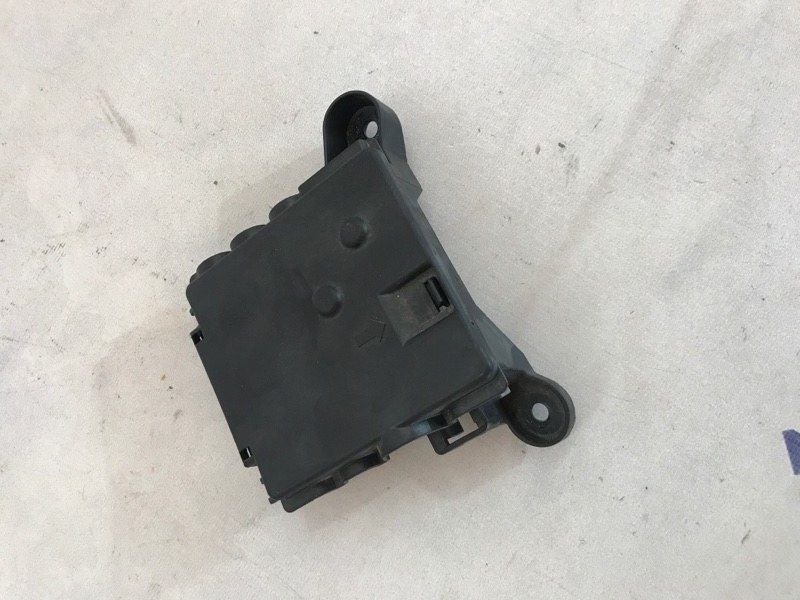 Блок розподільчий 4G0937517 Audi A6