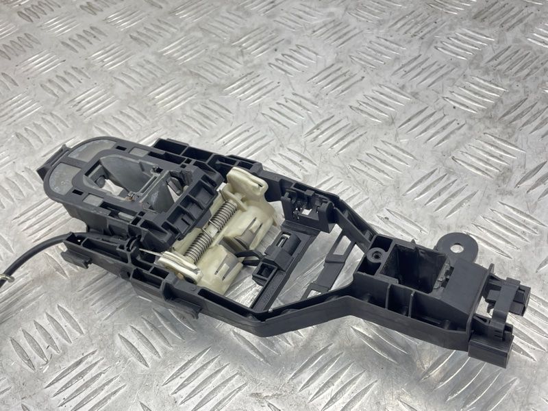 Кронштейн ручки Volvo XC60