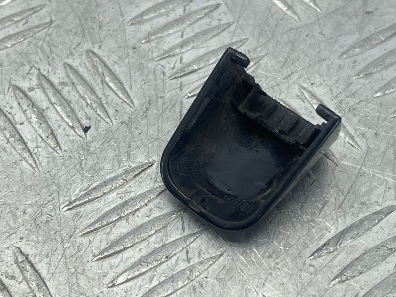 Ковпачок ручки дверей 8K0839879GRU Audi A4