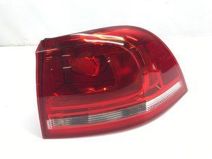 Стоп / ліхтар зовнішній 7P6945096E Volkswagen Touareg