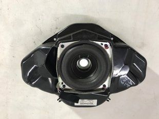 Динамик двери BOSE Audi A8