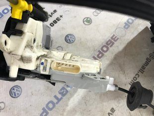 Замок передней двери 8J1837016D Audi A7