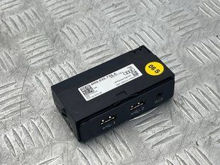 Блок USB 4M0035736A Audi Q7