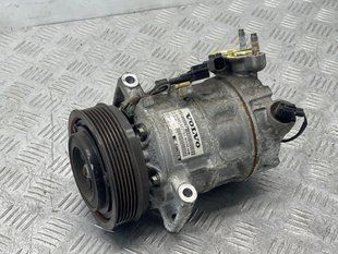 Компрессор кондиционера 31469967 Volvo XC90