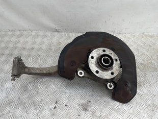 Поворотный кулак / Цапфа с подшипником 4G0407242C Audi A7