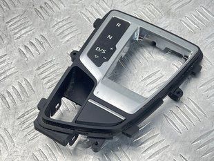 Індикатор перемикання Audi Q7