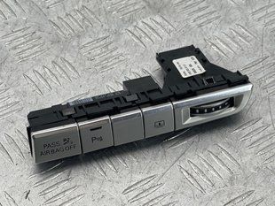 Блок кнопок 4H1959674DM Audi A8