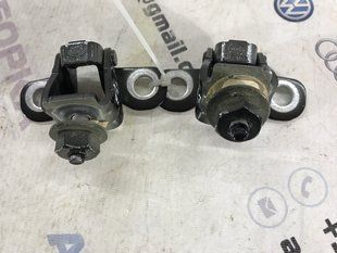 Петля кришки багажника Ford Edge