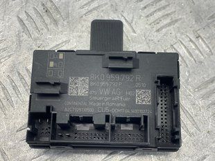 Блок управления двери 8K0959792R Audi Q5