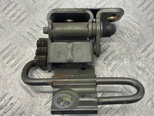 Петля двери нижняя 3C8831412B Volkswagen CC