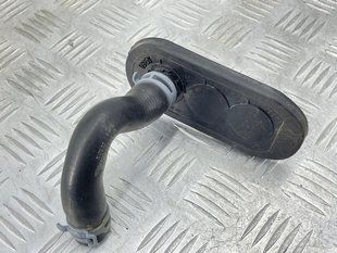 Шланг системи охолодження 8W1819372A Audi A4