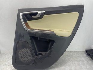 Обшивка дверей 6815403 Volvo XC60
