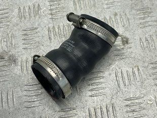 Патрубок 079145834D Audi A8