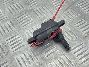 Замок лючка паливного бака 8S0862153 Audi Q7