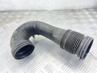 Патрубок повітряного фільтра 7P6129684B Volkswagen Touareg