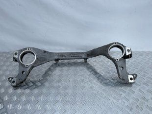 Кронштейн опори двигуна 7L0199207A Audi Q7