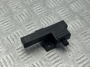 Антенна бесключевого доступа (KESSY) 8K0907247 Audi A6 Audi A4, Audi A4 Allroad, Audi A5, Audi A6, Audi A7, Audi A8, Audi Q5, Audi RS5, Audi RS7, Audi S4, Audi S5, Audi S6, Audi S7, Audi S8, Audi SQ5