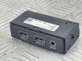 Блок USB 8W0035736 Audi Q5