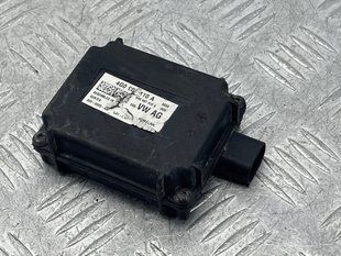 Блок управления системы открывания ворот гаража 4G0907410A Audi A6