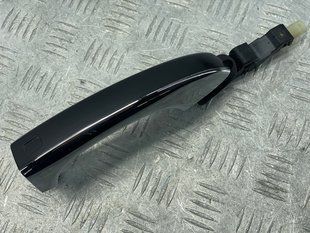 Ручка дверей (keyless) зовнішня 4H0837205C Audi A8