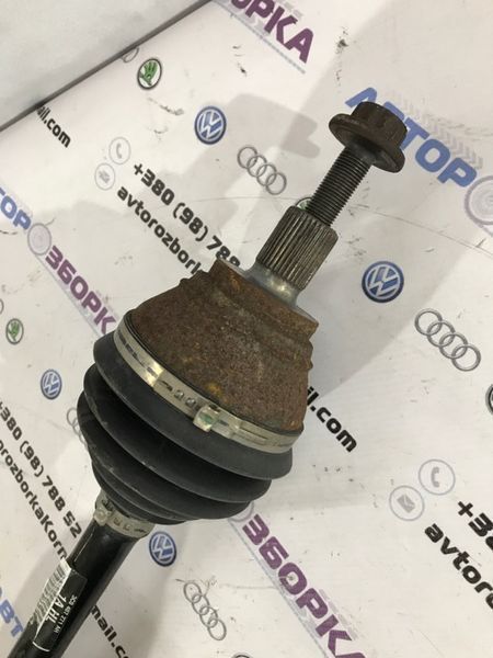 Піввісь 3C0407271AH Volkswagen CC